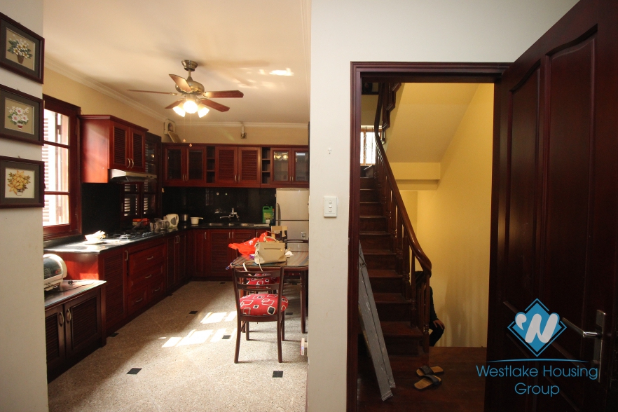 Private house for rent in Ba Dinh district, Ha Noi