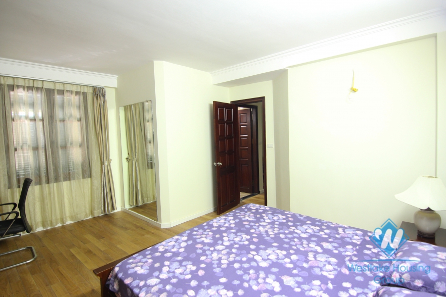 Serviced one bedroom apartment for rent in Kim Ma street, near Lotte Tower