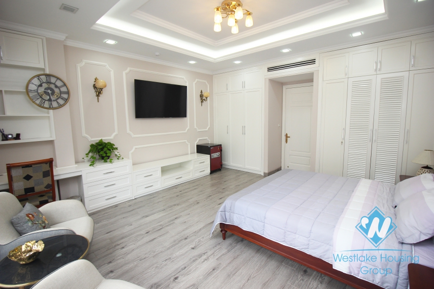 Luxurious studio apartment for rent in Ba Dinh