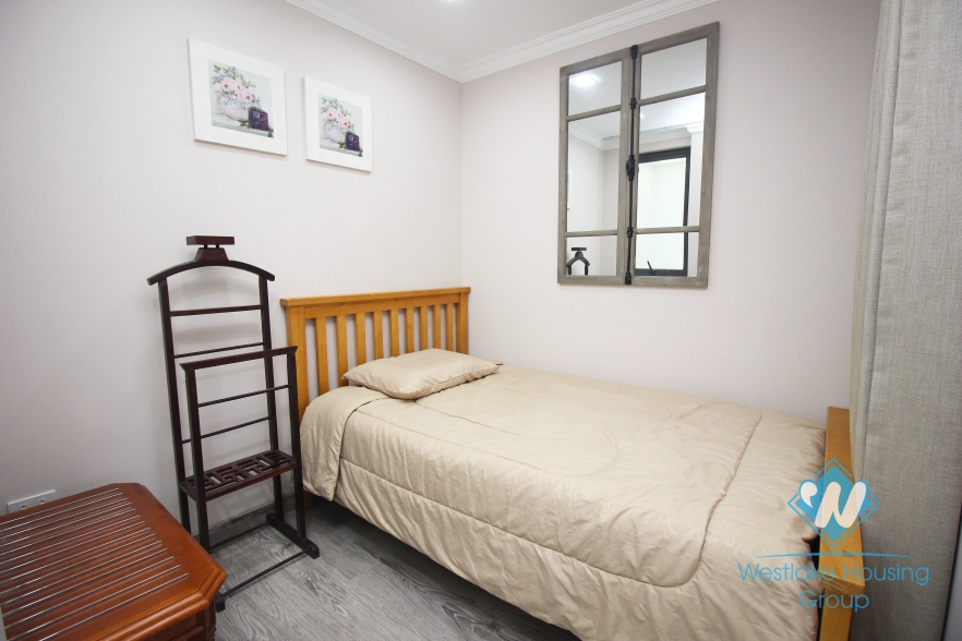 Luxurious apartment for rent in Ba Dinh, near Lotte, Vincom Nguyen Chi Thanh