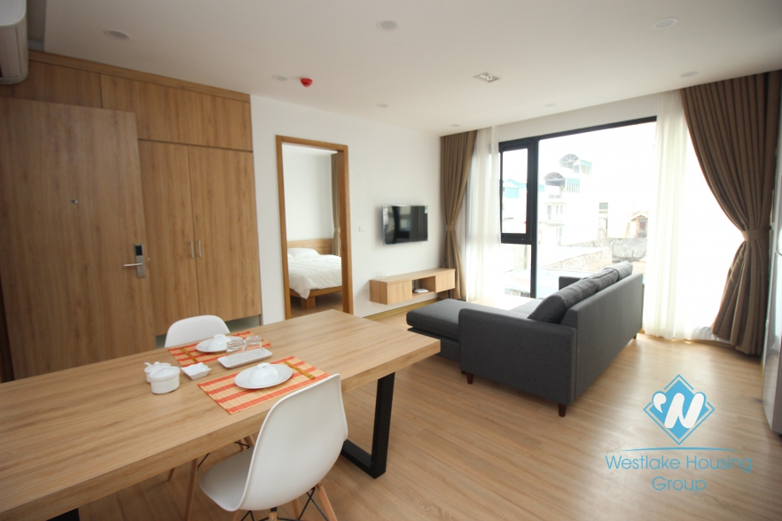 Newly serviced apartment for rent in Hoang Quoc Viet st