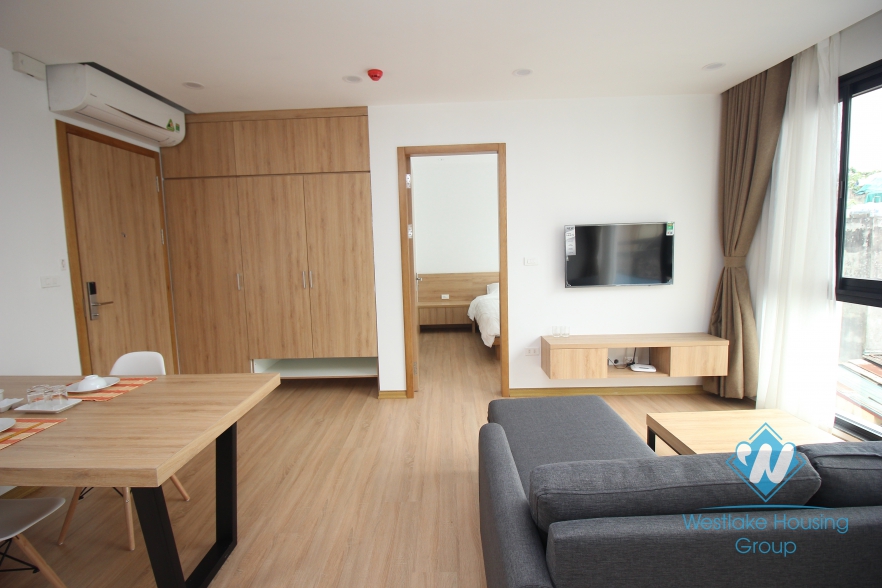 Newly serviced apartment for rent in Hoang Quoc Viet st