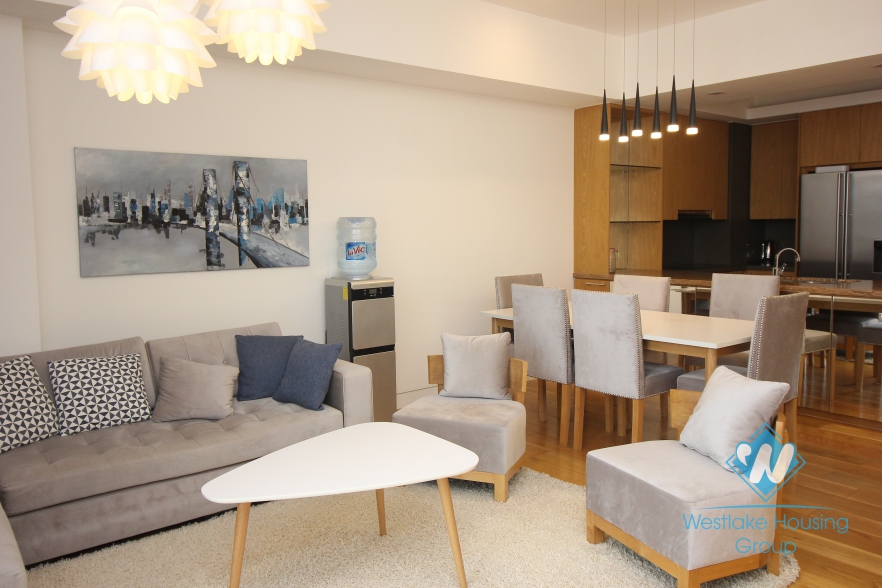 Nice three bedrooms apartment for rent in Indochina Tower