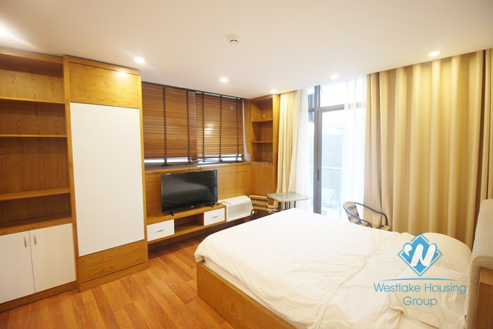 Nice and modern apartment with 03 bedrooms for rent in Truc Bach Lake, Ba Dinh district 