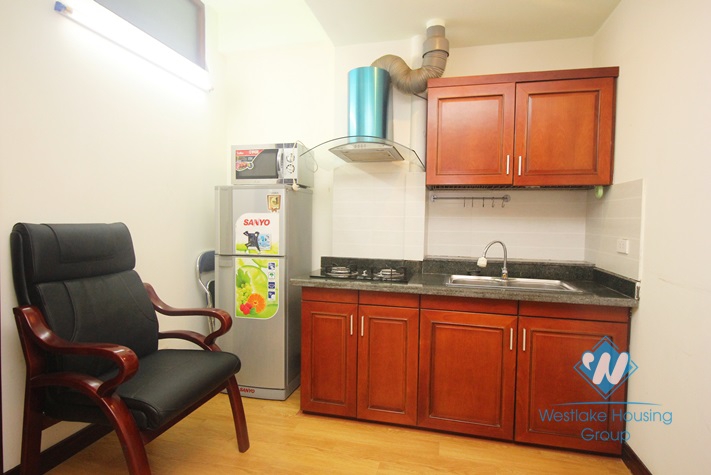 2 bedroom for rent in Dong Da near Hoang Cau lake