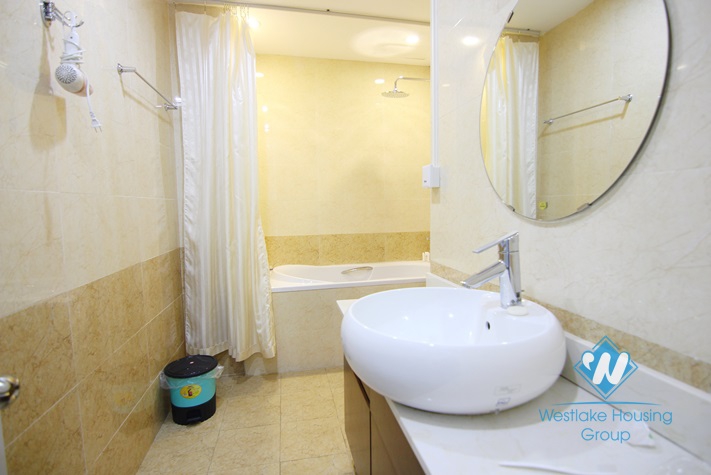 2 bedrooms apartment for rent in Cau Giay