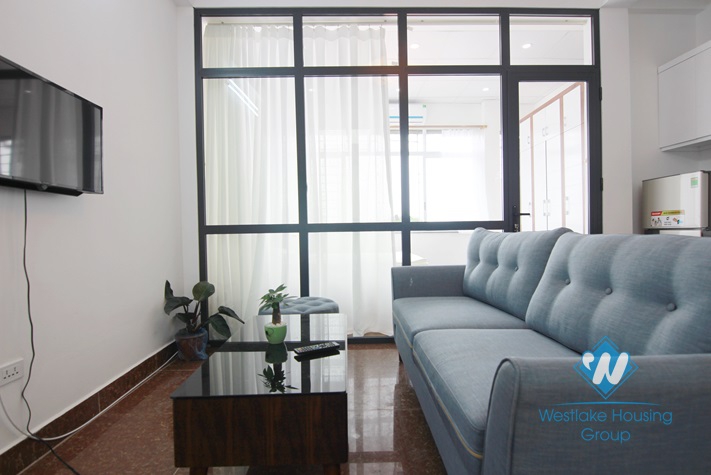 High floor with little lakeview apartment for rent in Tay Ho