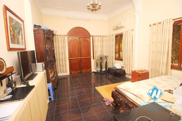 A cheap house for rent in Hoang hoa tham, Ha noi