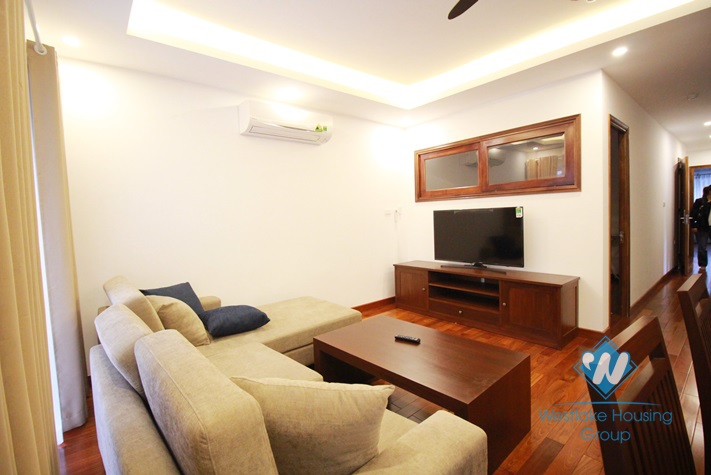 A well-presented 02 bedrooms apartment for rent in Tay Ho