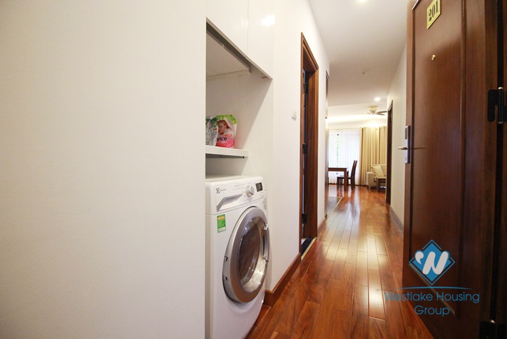 A well-presented 02 bedrooms apartment for rent in Tay Ho