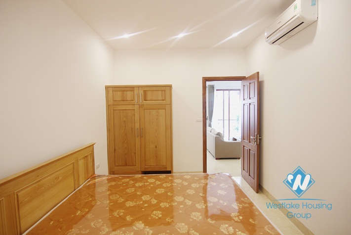 Lovely 01 bedroom apartment with small balcony for rent in To Ngoc Van street