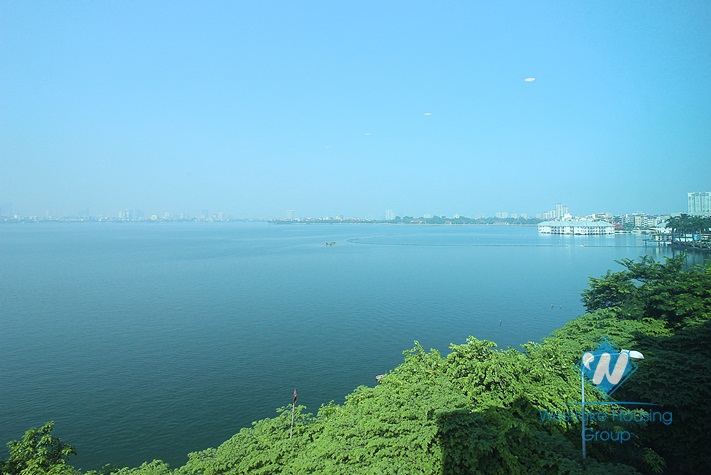 New apartment for rent in Tay Ho with stunning lakeview