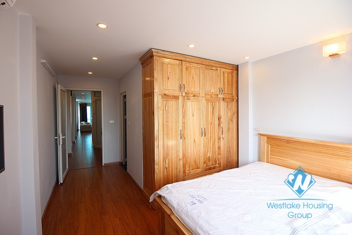 New apartment for rent in Tay Ho with stunning lakeview