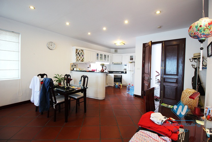 Gorgeous lakeview apartment for rent in Truc Bach, Ba Dinh
