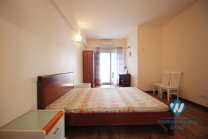 Spacious affordable apartment for rent in Vuon Dao building, Tay Ho