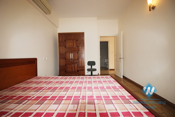 Spacious affordable apartment for rent in Vuon Dao building, Tay Ho