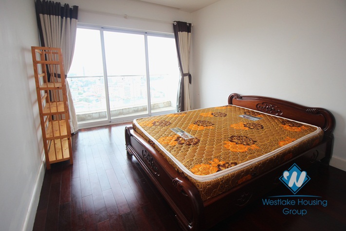 Golden Westlake apartment for rent with lake view from every window