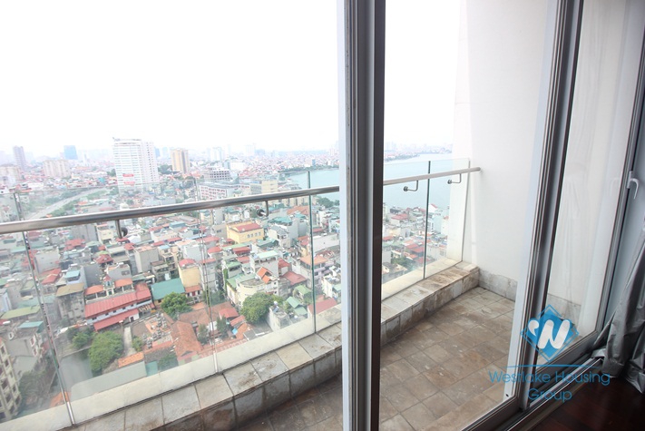 Golden Westlake apartment for rent with lake view from every window