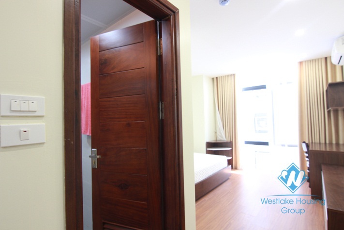 Modern, central location apartment for rent in Tay Ho