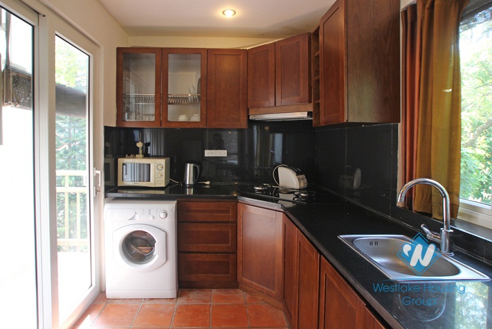 Quiet apartment for rent in Dang Thai Mai st, Tay Ho, Ha noi