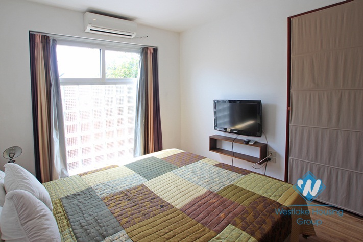 Quiet apartment for rent in Dang Thai Mai st, Tay Ho, Ha noi