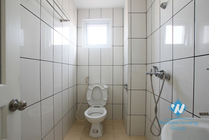Nice apartment for rent in Lac Long Quan Tay Ho Ha Noi