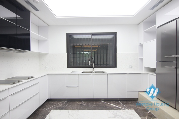 Gorgeous villa for rent on the lake side of Westlake, Tay Ho