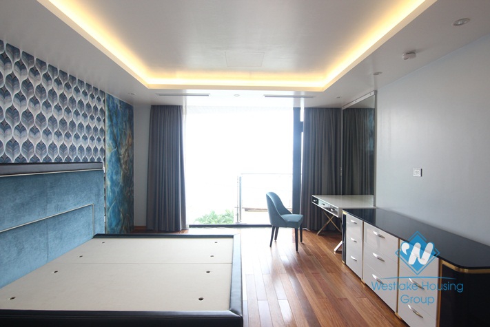 Gorgeous villa for rent on the lake side of Westlake, Tay Ho