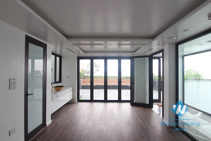 Gorgeous villa for rent on the lake side of Westlake, Tay Ho