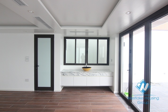 Gorgeous villa for rent on the lake side of Westlake, Tay Ho