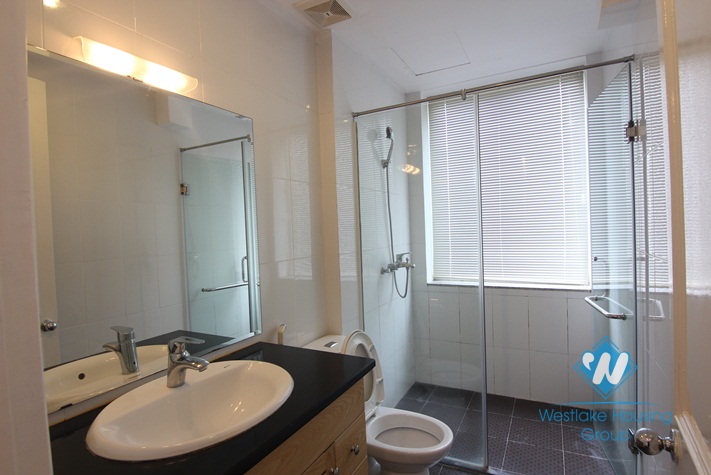 Super modern with stunning lake view apartment in Truc Bach, Ba Dinh