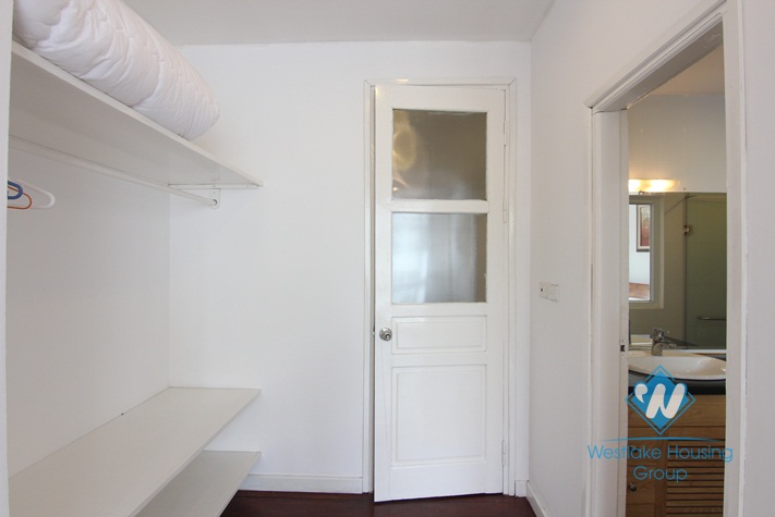 Super modern with stunning lake view apartment in Truc Bach, Ba Dinh