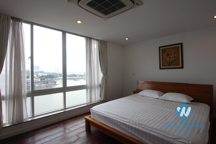 Super modern with stunning lake view apartment in Truc Bach, Ba Dinh