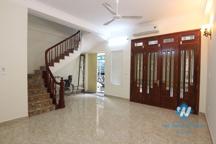 A cosy house for rent in Tay Ho, Ha Noi