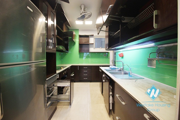 Exquisite furnished apartment for rent in L Tower, Ciputra