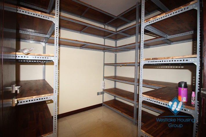 Exquisite furnished apartment for rent in L Tower, Ciputra
