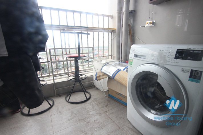 Modern apartment for rent in Tay Ho with view of Nhat Tan bridge