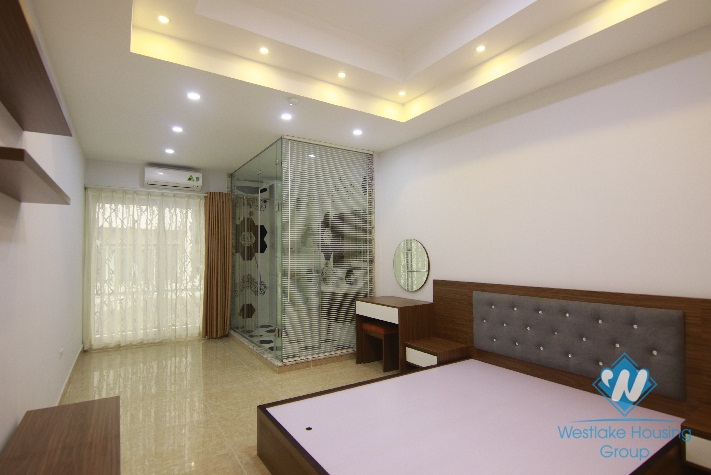 An apartment with 02 bedrooms for rent in Hoan Kiem district 