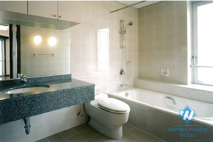 Spacious Japanese style serviced apartment for rent in Hoan Kiem, Hanoi