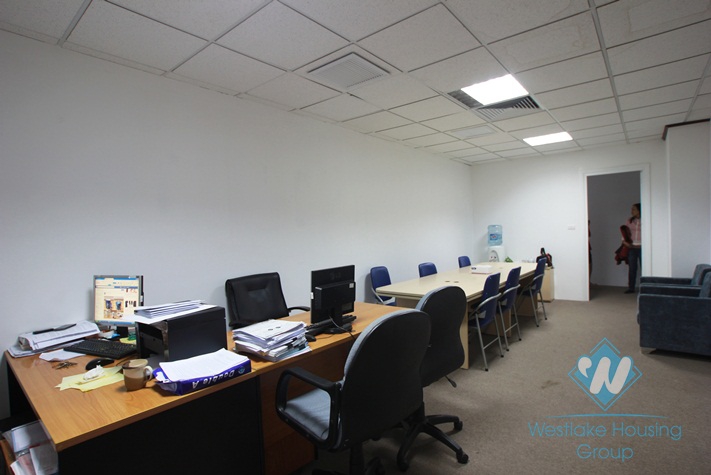 Nice office for rent in Kim Ma, Ba Dinh, Hanoi