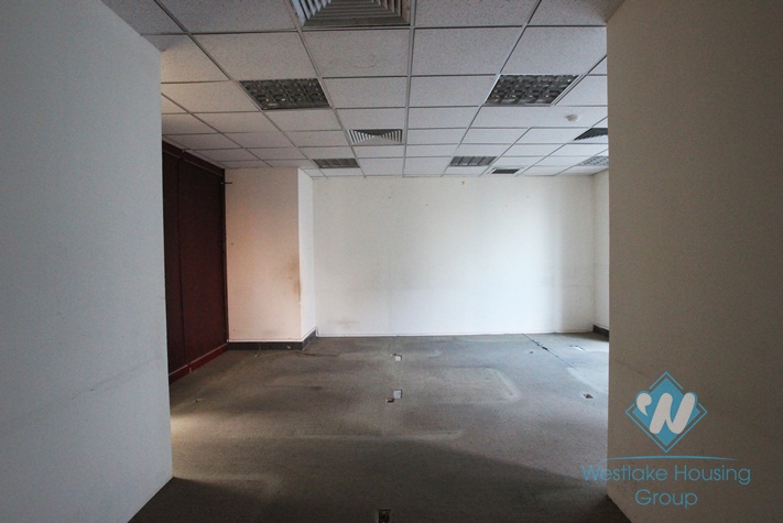 Nice office for rent in Kim Ma Street, Hanoi