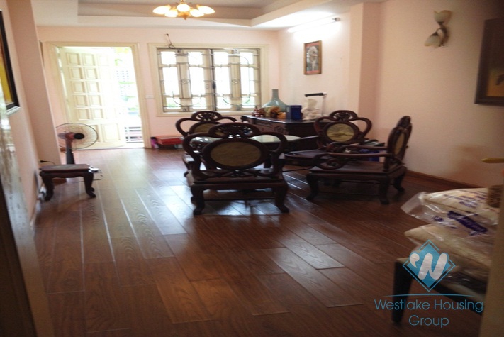 Three bedrooms house in Ba Dinh district, Ha Noi