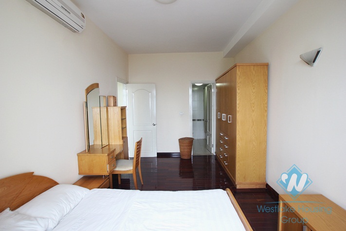 Modern 3 bedroom apartment for rent on Kim Ma street, Ba Dinh, Hanoi.