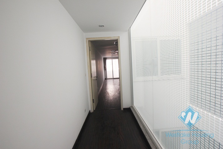 Office for lease in Ba Dinh District, Hanoi