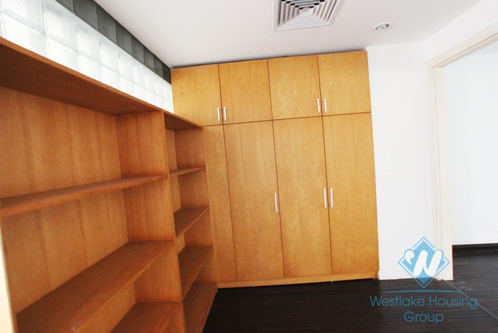 Office for lease in Ba Dinh District, Hanoi
