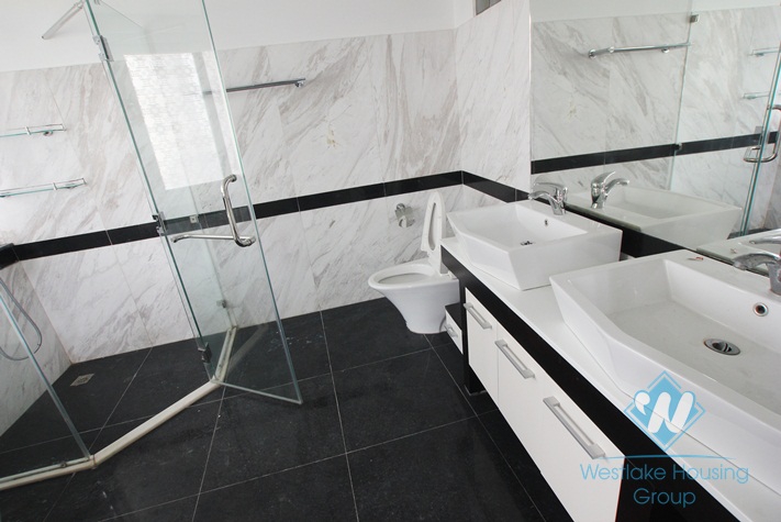 Office for lease in Ba Dinh District, Hanoi