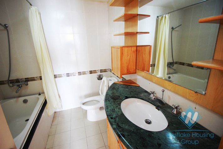 Bright and high quality apartment for rent in Kim Ma St, Ba Dinh, Hanoi.