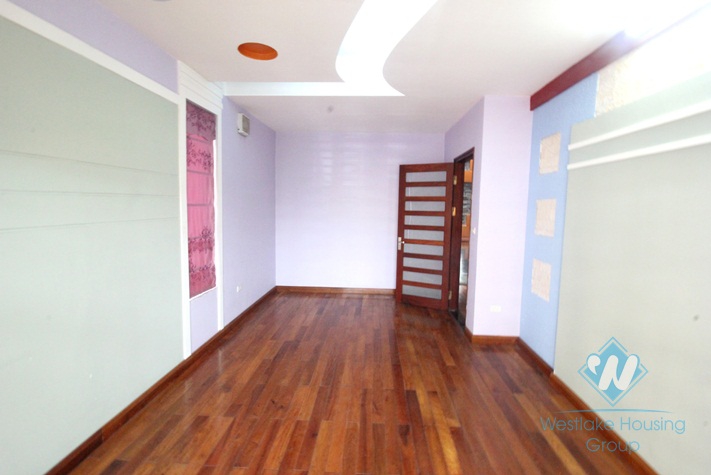 Big and nice 04 bedrooms house for rent in Ba Dinh district