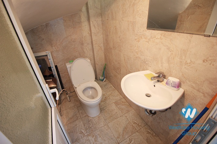 Lovely modern house for rent is Dang Thai Mai, Tay Ho, Ha Noi