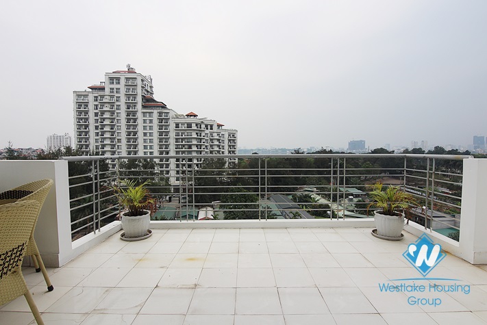 High floor, 02 bedrooms apartment for rent in Dang Thai Mai Tay Ho, Ha Noi